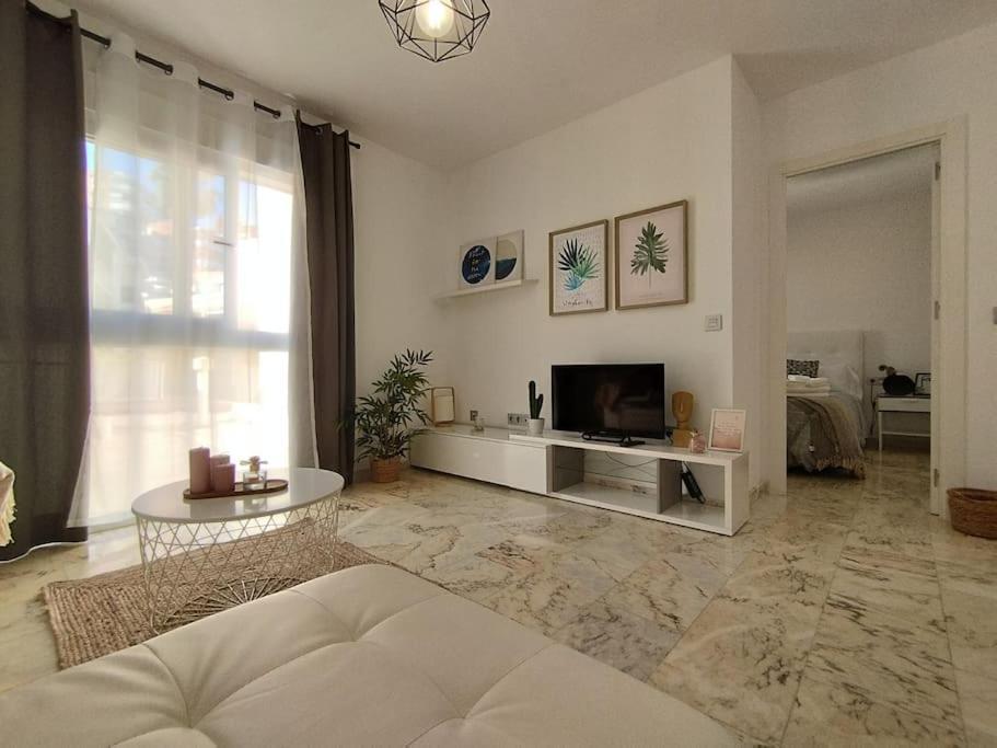 Love Rent4 Malaga Lyli Торремолінос Екстер'єр фото